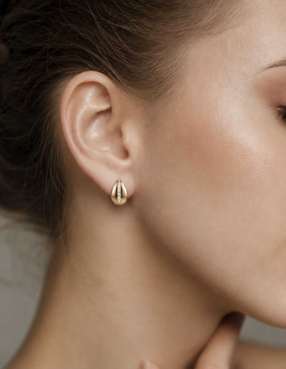 Broqueles de gota de oro 14 k con acabado pavé 4