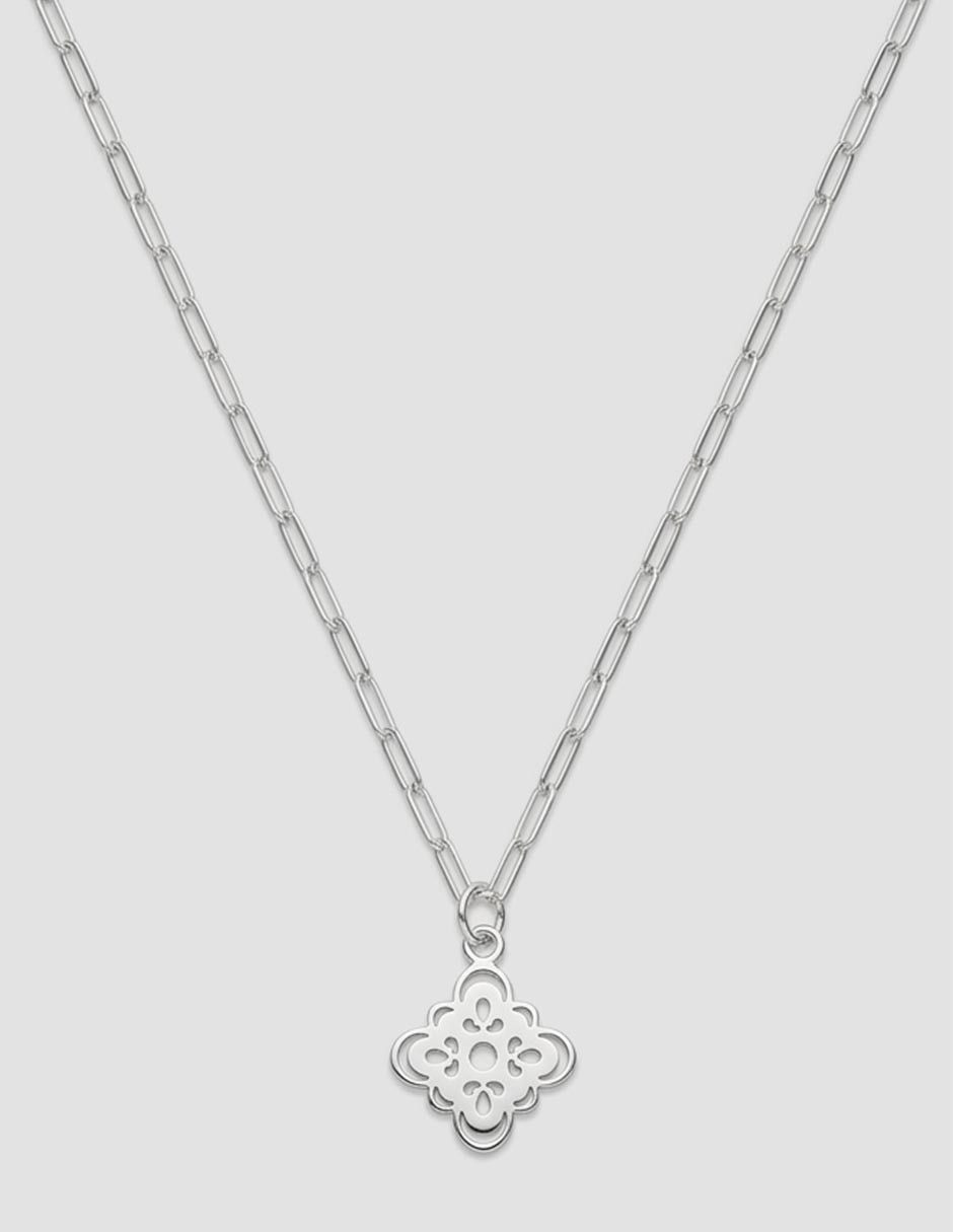 Collar con dije de flor de plata P 925