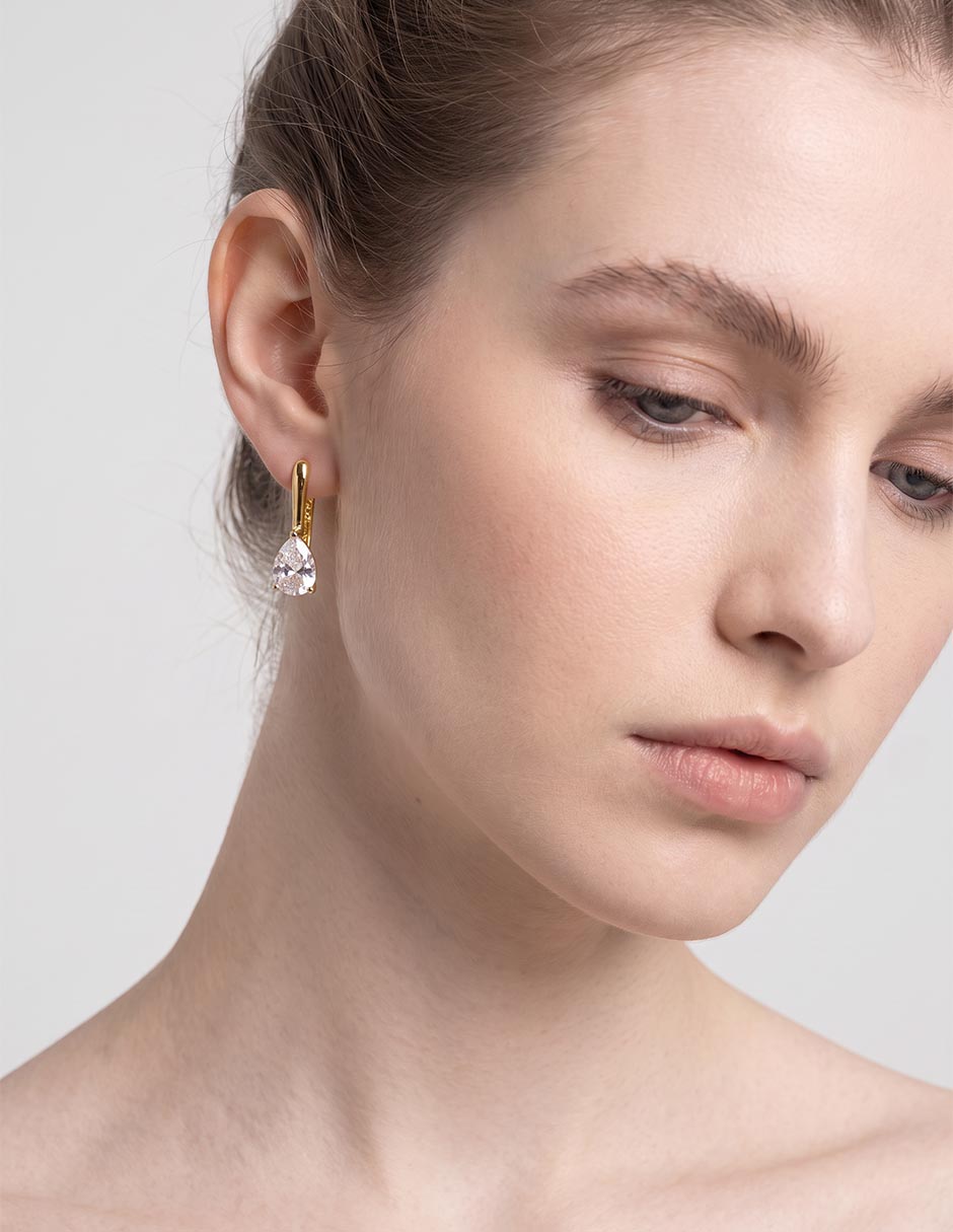 Aretes cortos de gota de plata P 925 con acabado baño de oro zirconia 2