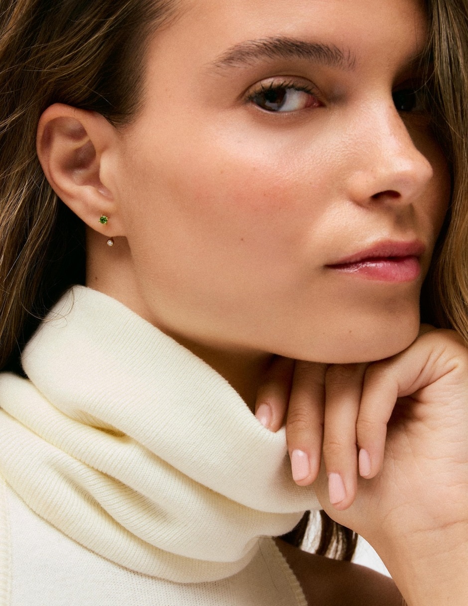 Aretes cortos de oso Bucle de oro amarillo 9 K diamante