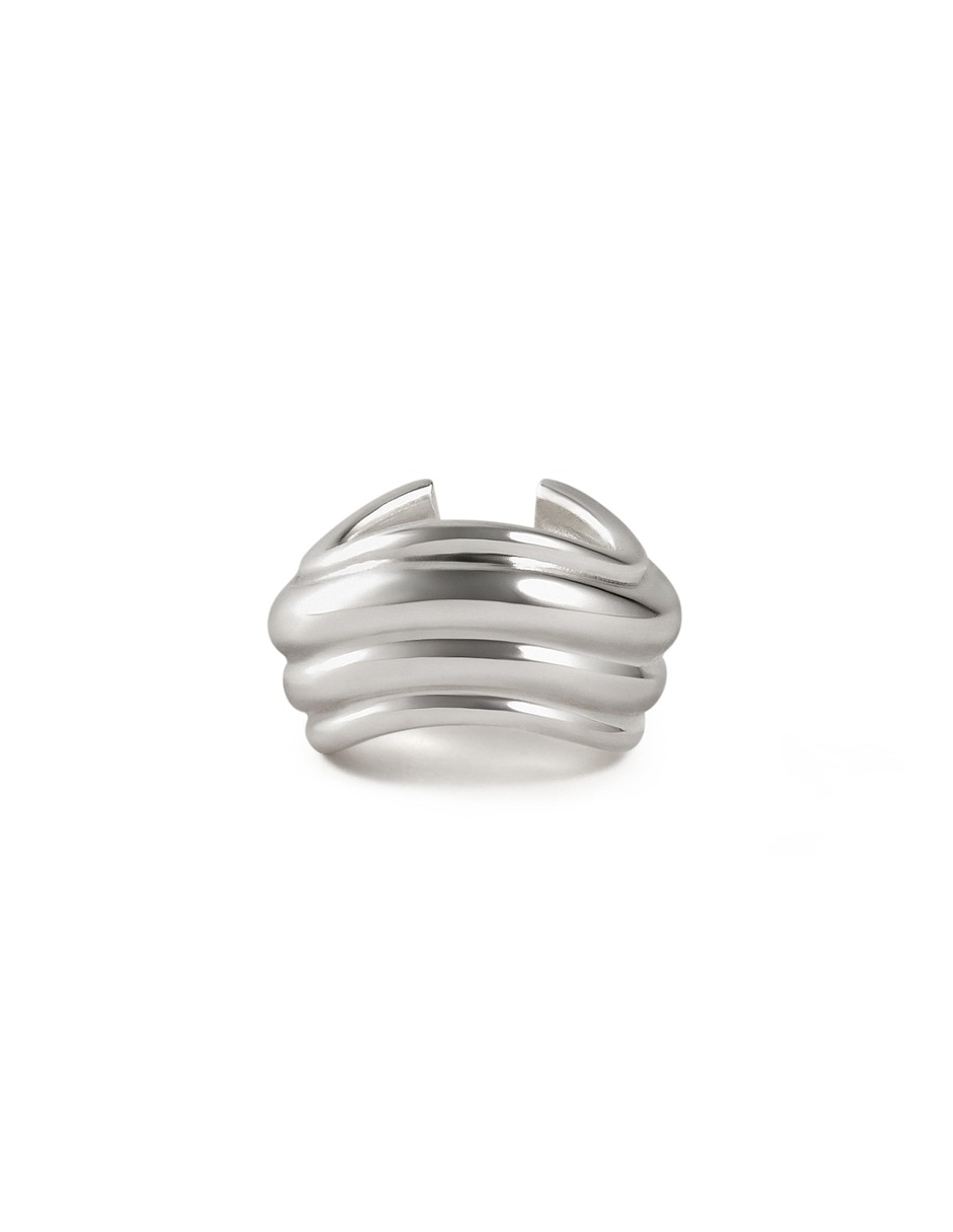 Ear cuff lia de metal con acabado plateado