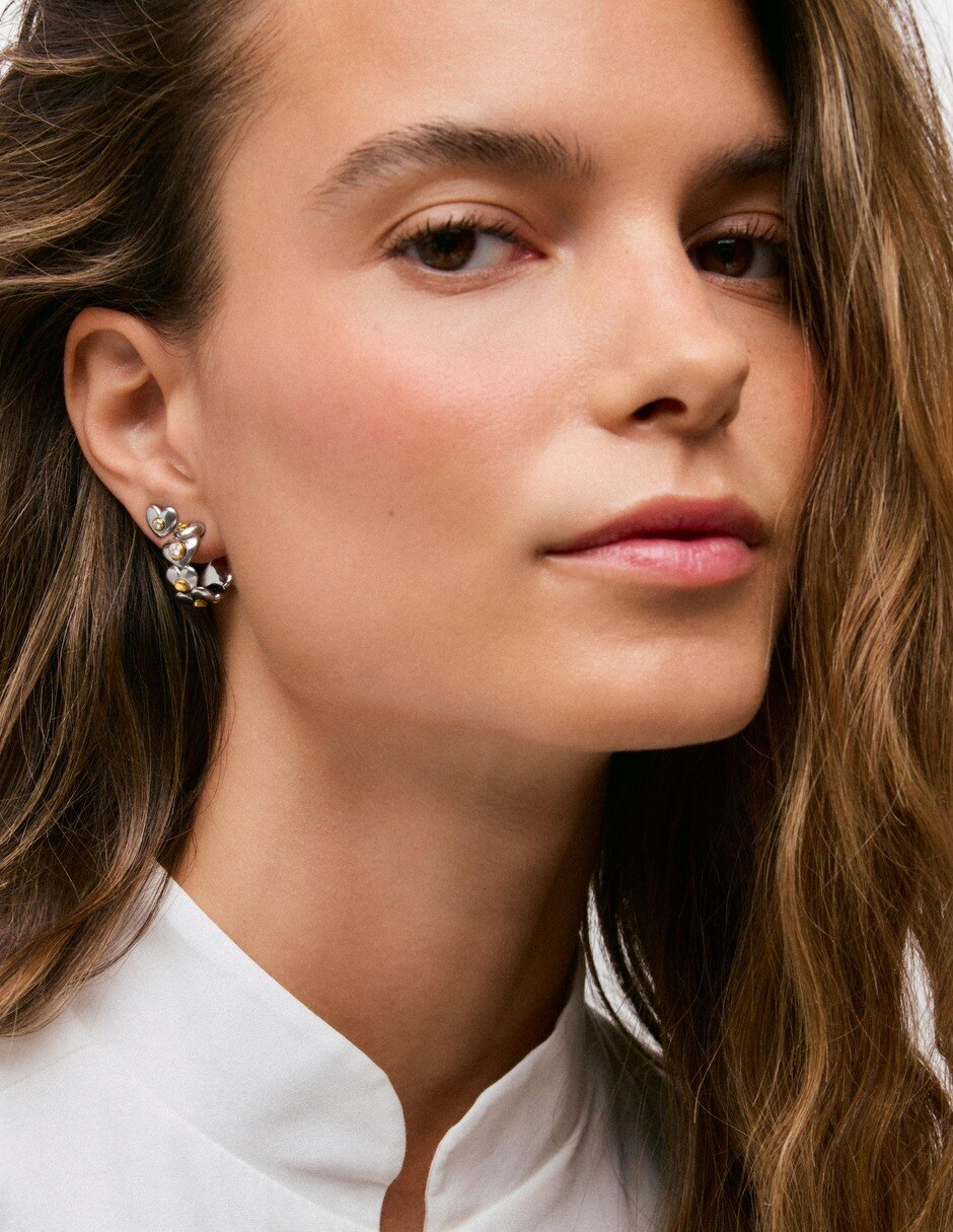 Aretes cortos Puffy Lgd de plata 18 K con acabado baño de oro diamante 4